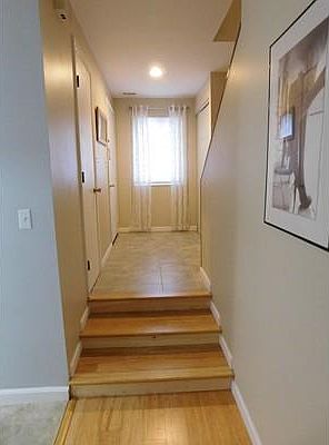 4th image of 17 Highwood Dr #17