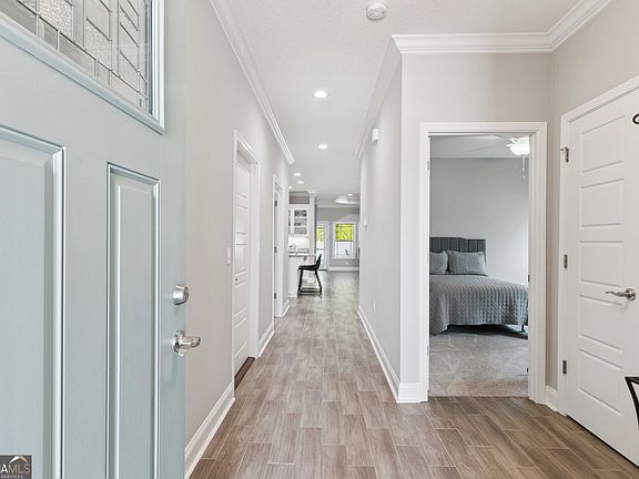 2nd image of 136 The Villas Way