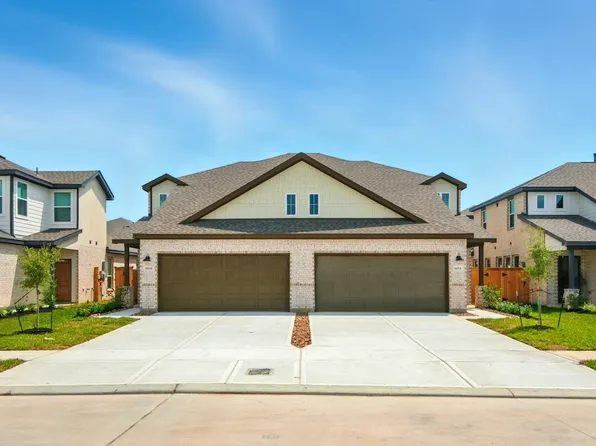 1805 N Peach Creek Dr, Dayton, TX 77535