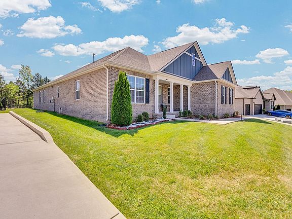 2nd image of 309 Greymoor Ln