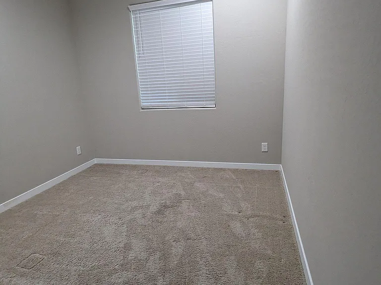7030 W Post Rd — Photo 12