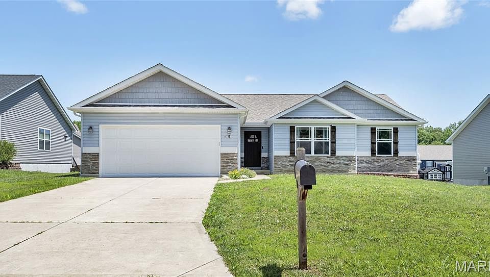1st image of 170 Cuivre Valley Dr