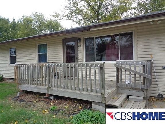 3rd image of 915 Pleasant Dr