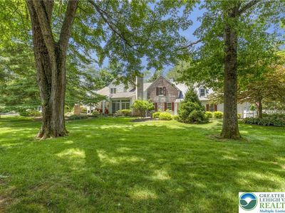 1676 Fieldview Ln, Bethlehem, PA, 18015