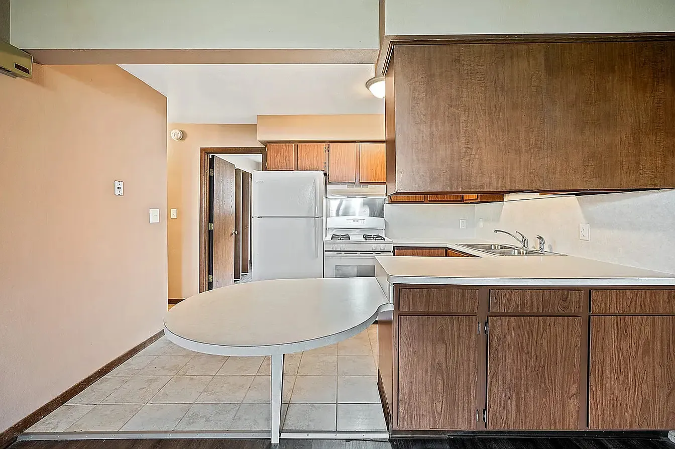 1 bed, $995 — Photo 4