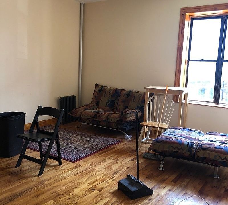 1st image of 445 E 22nd St #1B