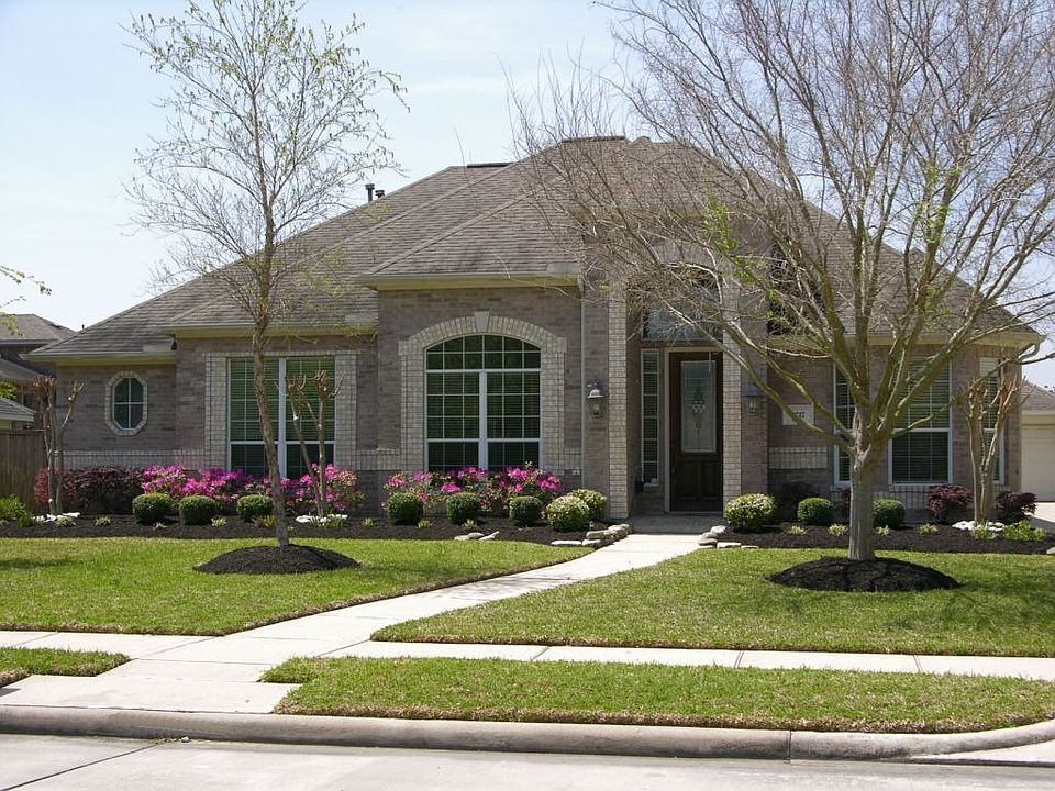 1st image of 2717 Drywood Creek Dr