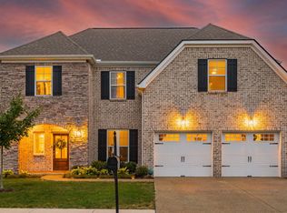 1047 Kirkwood Ln, Gallatin, TN 37066