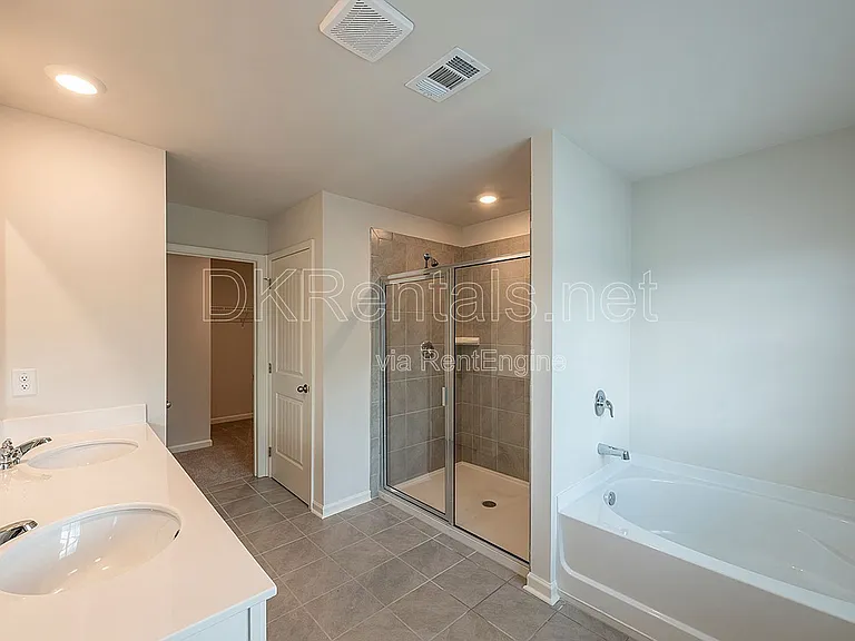 3031 Greyton Dr — Photo 16