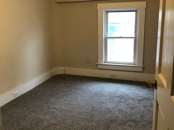 5th image of 53 Grant St