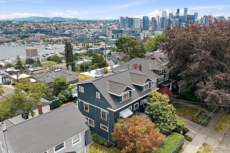 2nd image of 1518 4th Avenue N