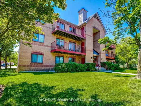 1498 Pilgrims Way #234, Oakville, ON L6M 3G9