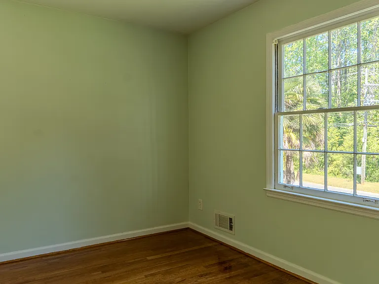 1616 Drayton Woods Dr — Photo 4
