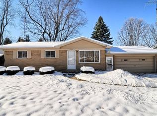 2086 Cambrian Dr, Flint, MI 48532