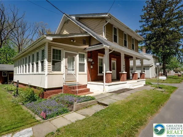 1633 Freemansburg Rd, Bethlehem, PA 18020