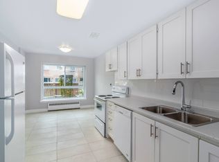 Bayview Mews, Toronto, ON M2K 1E8