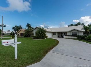 15051 Archervale St, Davie, FL 33331
