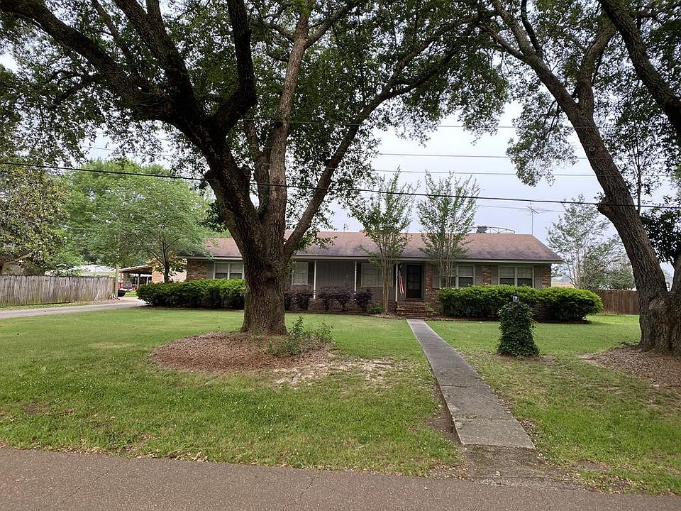 1st image of 944 Fortenberry Dr