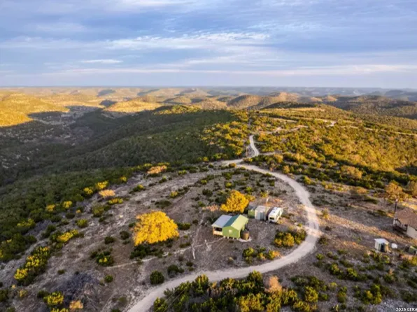 21 Sd 32522, Rocksprings, TX 78880
