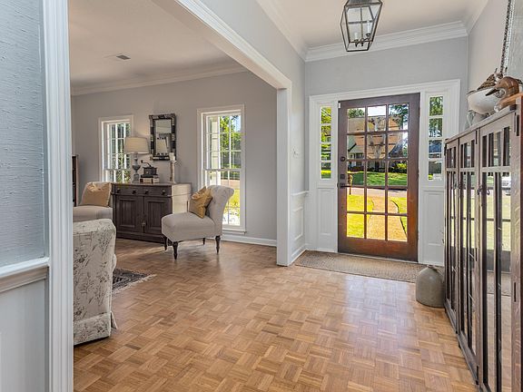 3rd image of 2839 Honey Tree Dr