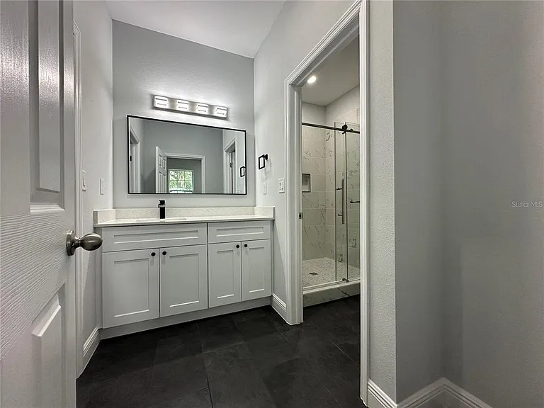 18115 Cedarhurst Rd — Photo 16
