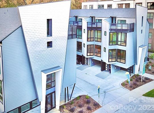 1st image of 1056 Kenilworth Ave #1