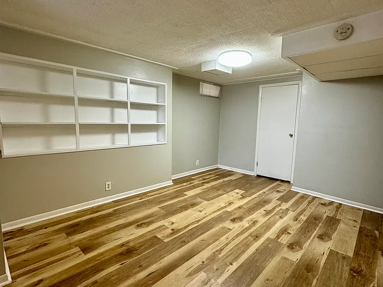 6552 Lafayette Ave — Photo 11