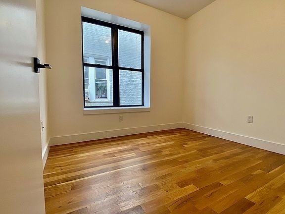 5th image of 314 Covert St #3A