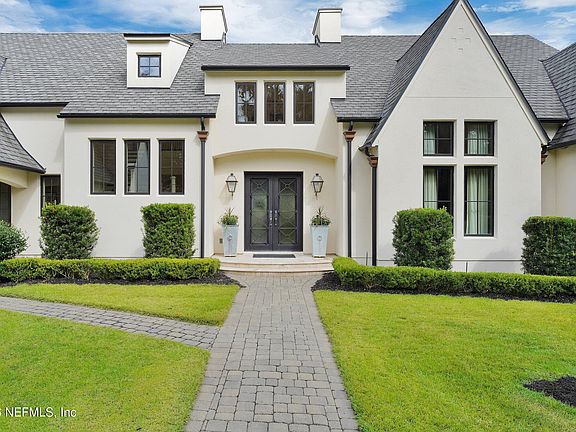 4th image of 150 HICKORY HILL Drive