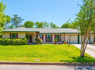 6609 Wrigley Way, Fort Worth, TX 76133