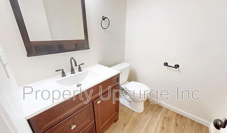 1250 Wurch Way #G — Photo 3