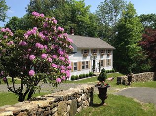 10 Walnut Tree Hill Rd, Sandy Hook, CT 06482