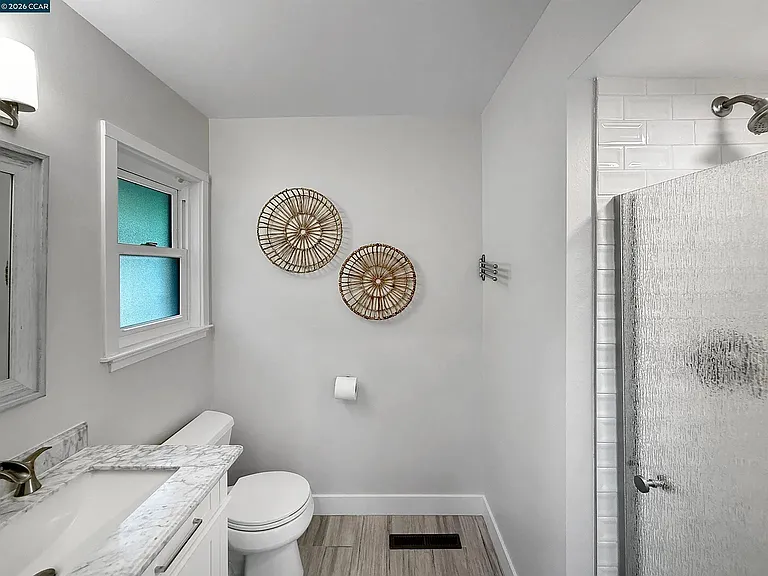 8 Cherry Hills Ct — Photo 10