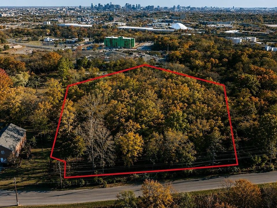 1st image of 727 W Nocturne Dr