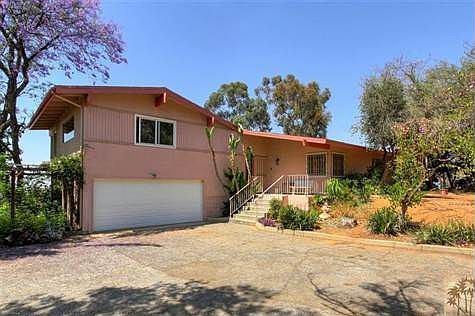 3rd image of 673 E Sunset Dr N