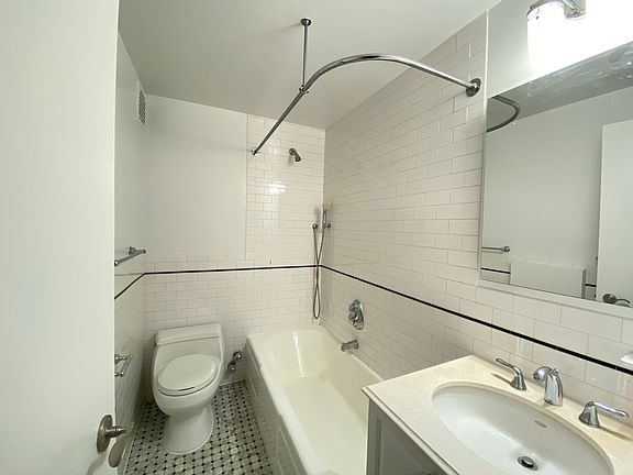 5th image of 40 Central Park S #3E