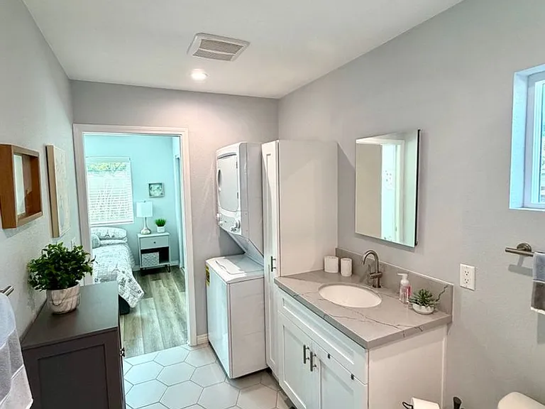 140 Princeton Ave — Photo 13