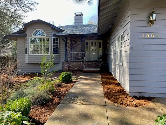 1554 Gate Ln photo 1
