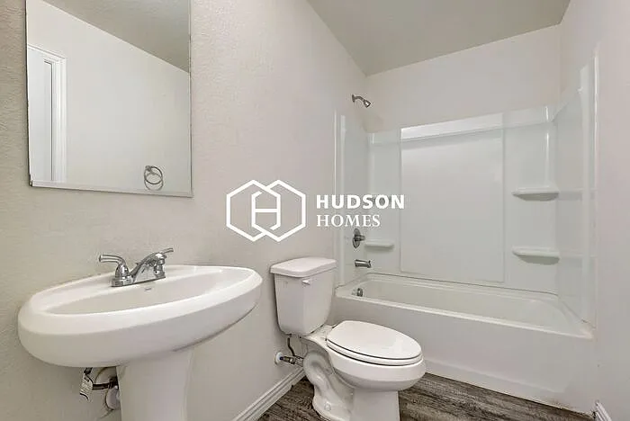 5946 Lake Superior St — Photo 11
