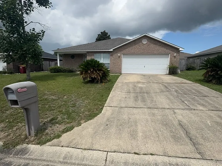 219 Limestone Cir — Photo 1