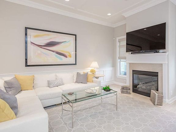 3rd image of 1207 High Pond Ln