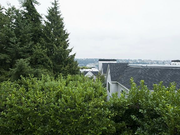 3rd image of 1308 6th Ave N APT 201
