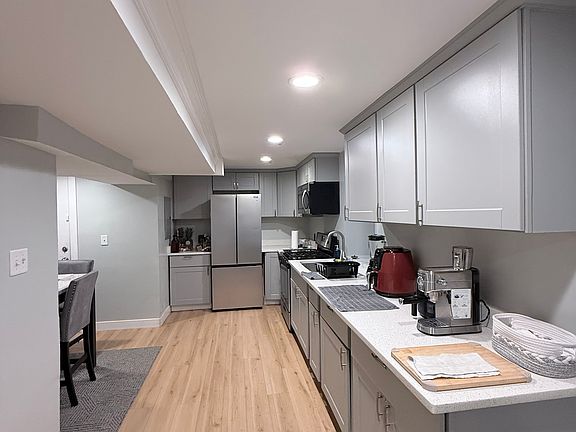 4th image of 1842 S Saint Louis Ave #0