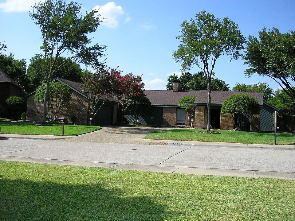 2nd image of 9931 Wood Forest Dr