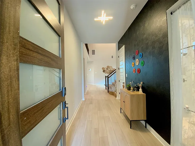 243 Kings Pine Dr — Photo 4