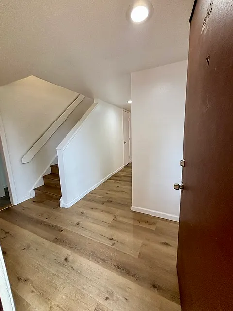 3 bed, 1.5 bath, 1313 sqft, $2,500 — Photo 1
