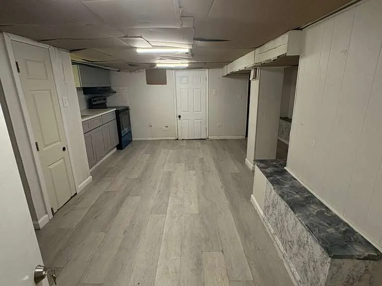 83 S 12th St #B — Photo 3