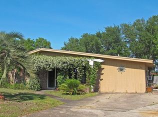 194 Brewer Cir, Mary Esther, FL 32569