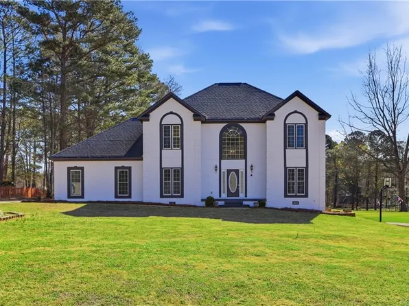 11 The Meadows Dr, Newnan, GA 30265
