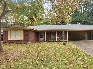 119 Brookfield Dr, Natchez, MS 39120